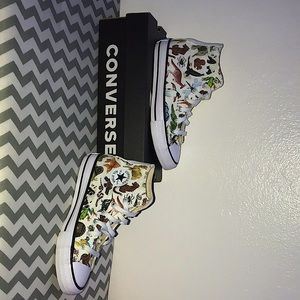 Animal print converse